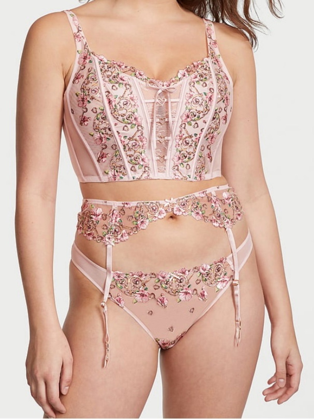 NWT *Discontinued* Victoria’s Secret Floral Embroidered Garter Belt, Size M/L